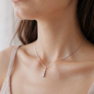 Vieste | Sparkling Austrian Crystal Pendant Necklace Elegant Timeless Jewelry